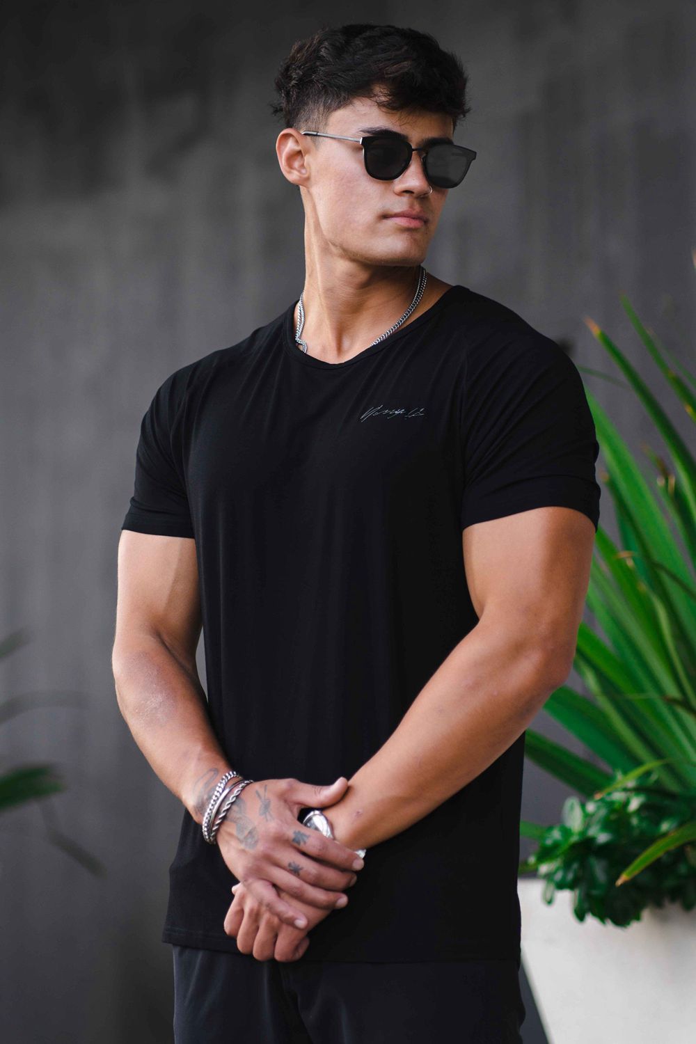 Young LA 422 Fitted Delt Tee Black | Australia NPUME-9027