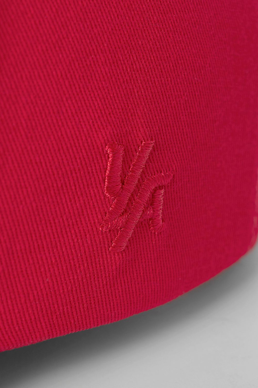 Young LA 9006 - Monochrome La Hats Red | Australia PIHAJ-9287