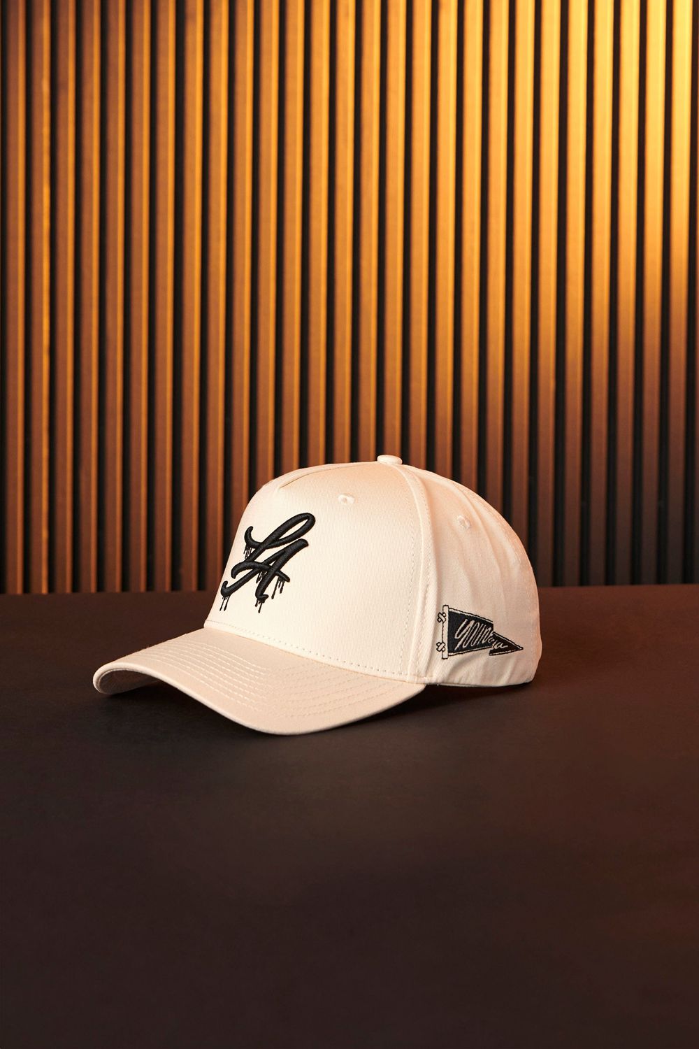 Young LA 924 - Drip Hats Cream | Australia XVOMI-8452