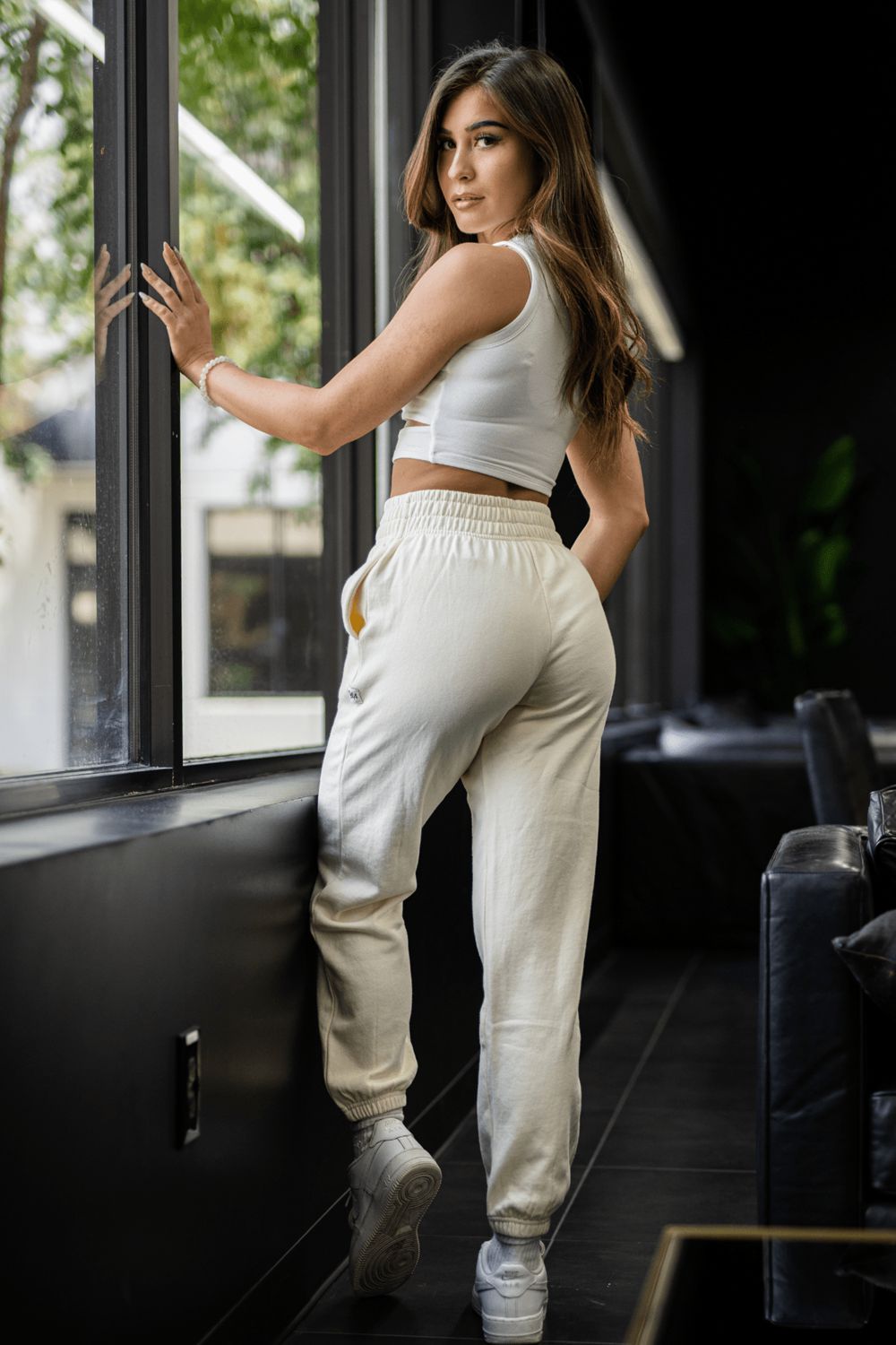 Young LA W202 - Script Joggers White | Australia CTRLG-6728