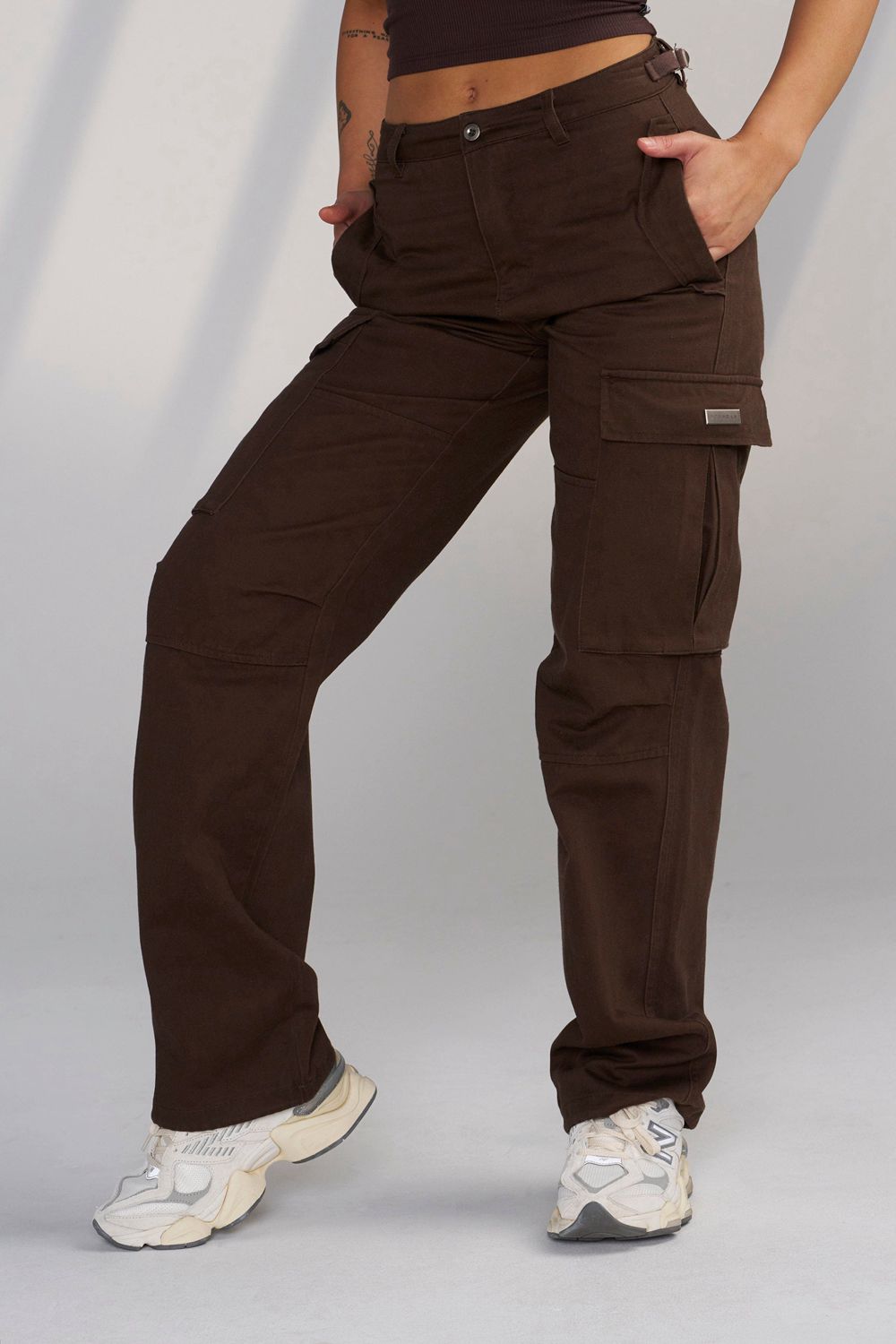 Young LA W206 - Metro Cargos Dark Brown | Australia FPDYK-9128