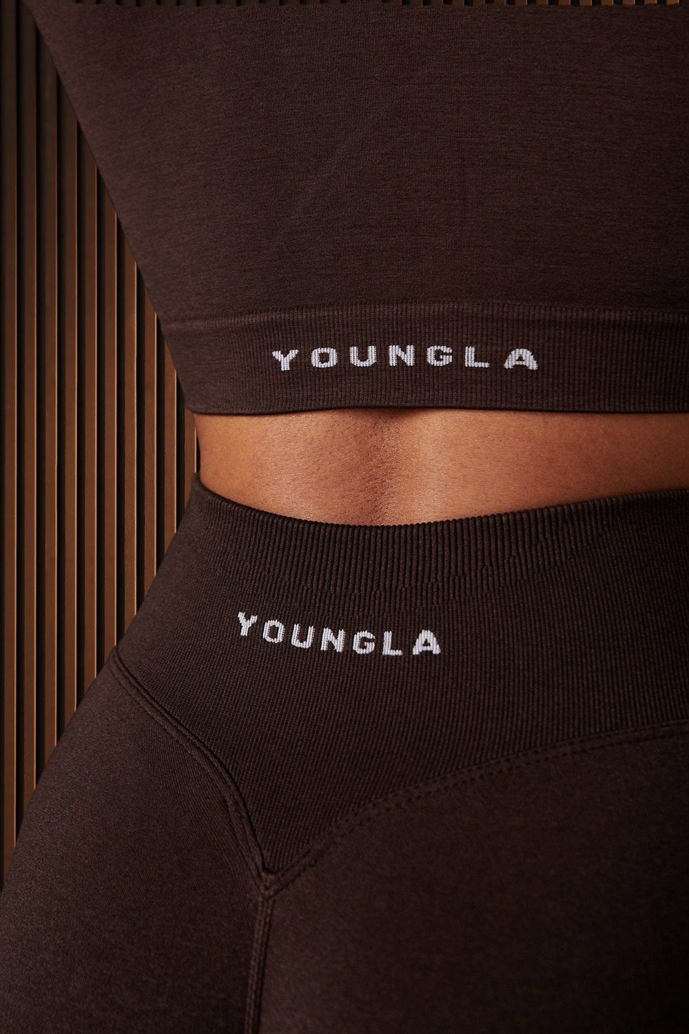 Young LA W430 - Curve Seamless Long Sleeve Dark Brown | Australia VXBLW-4025