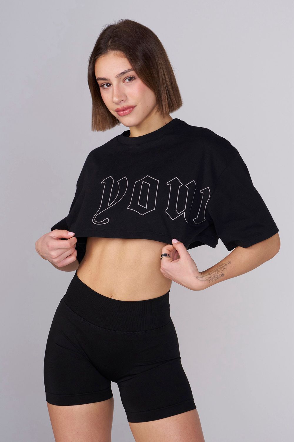 Young LA W436 - Urban Crop Tee Black | Australia FBCVX-6971